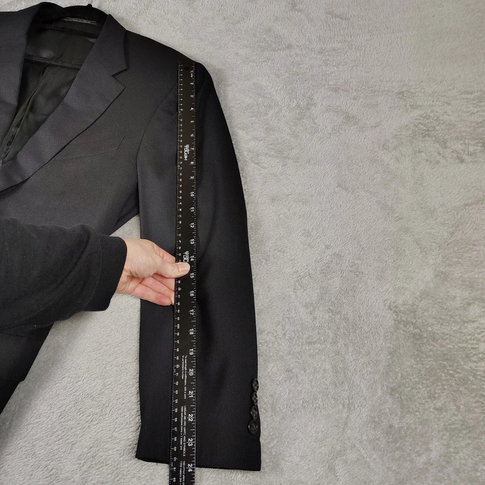 Corneliani Mens Sport Coat 2-Button Blazer Black Stripe Texture‎ 42R Italy Made